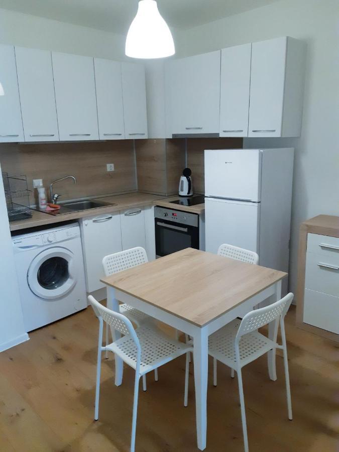 Huge Apartment With A Parking Space In The Same Building Sofie Exteriér fotografie